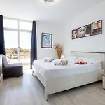 Marina Palace Amazing Balcony Renovated * プラヤ・パライソ